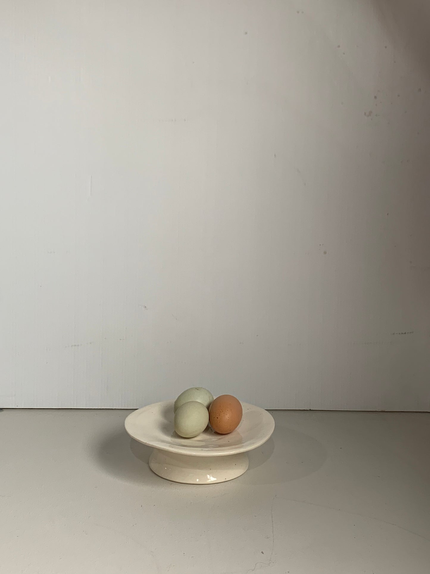 Cake stand