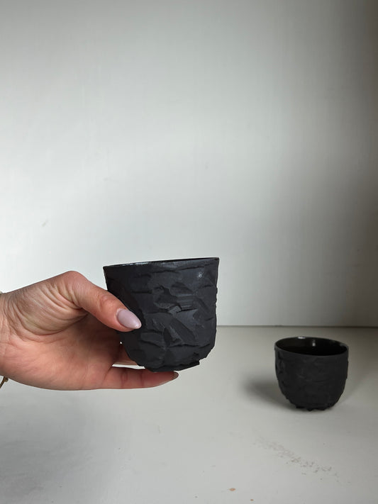 Black Clay large Kurinuki Teabowl