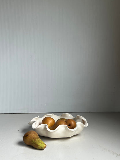 Ruffled Large Bowl