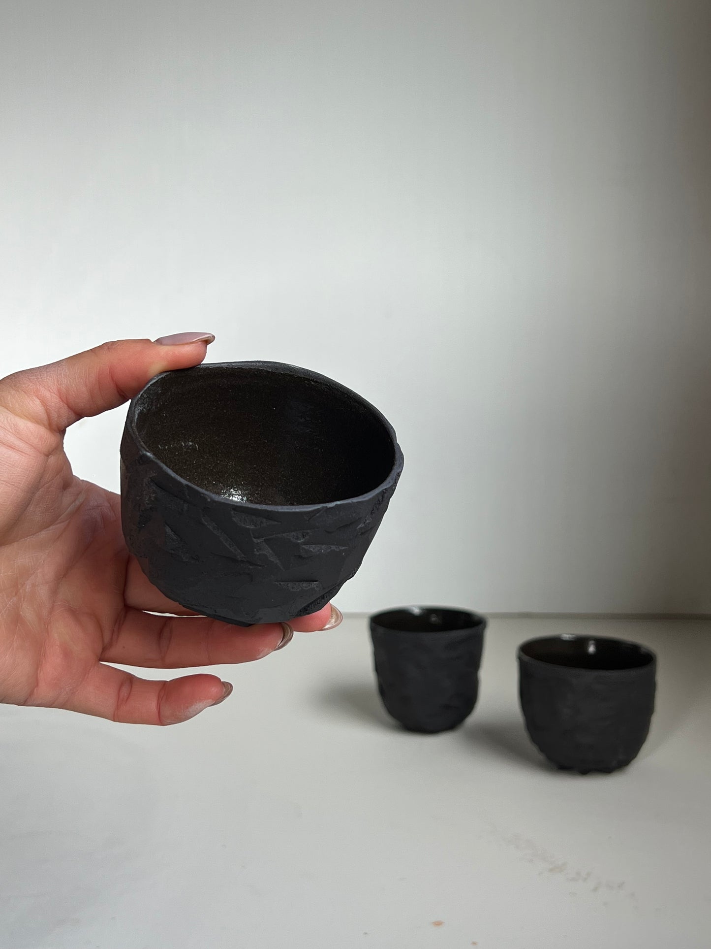 Black Clay medium Kurinuki Teabowl