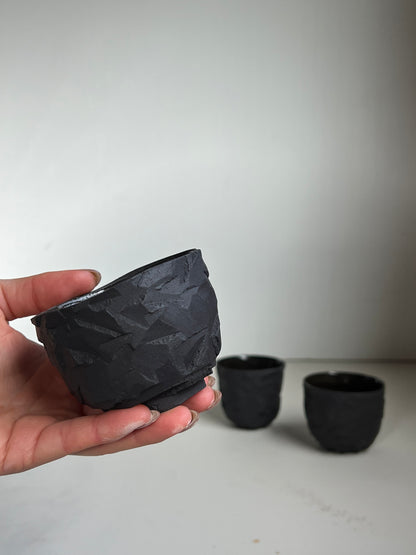 Black Clay medium Kurinuki Teabowl