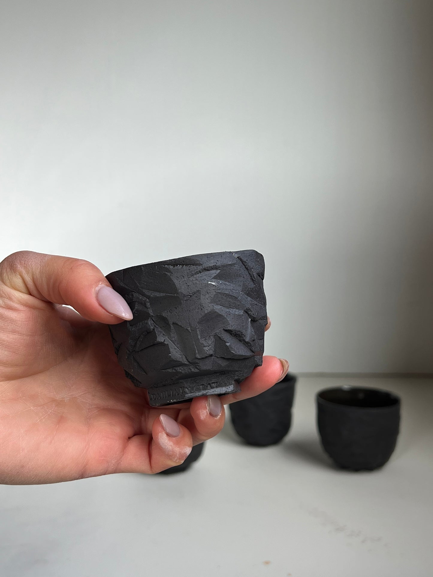 Black Clay small Kurinuki Teabowl