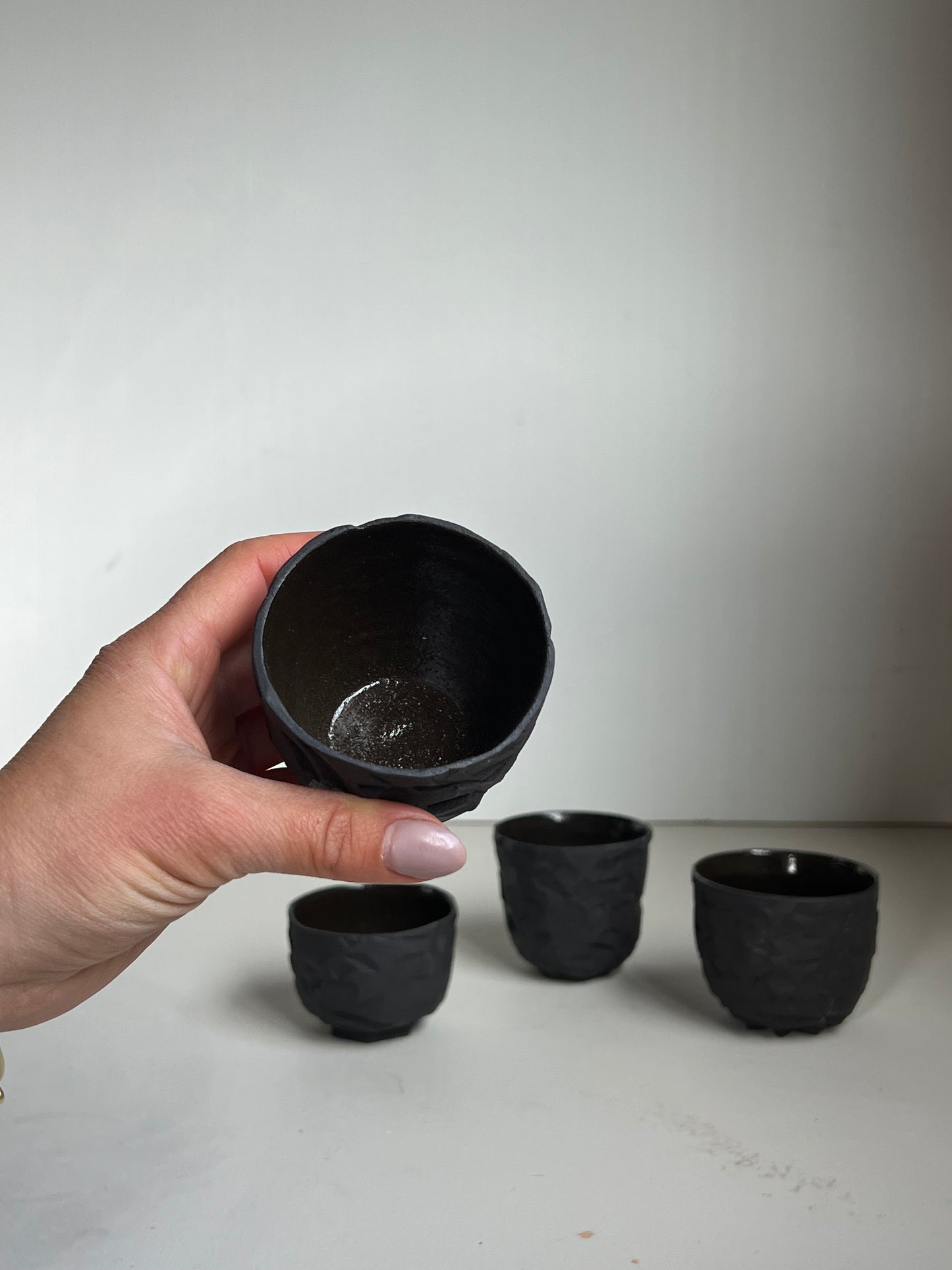 Black Clay small Kurinuki Teabowl